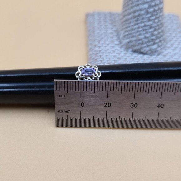 Size 5 Sterling Silver Small Oval Amethyst Gem Band Ring A5425 - Picture 8 of 9